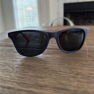 Stylish Black Sunglasses